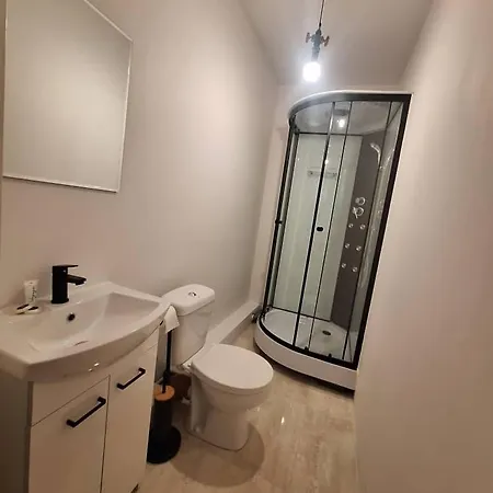 Varzob Πανσιόν *