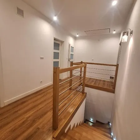 Varzob * Βαρσοβία