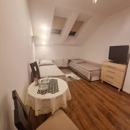Guest house Varzob Warsaw