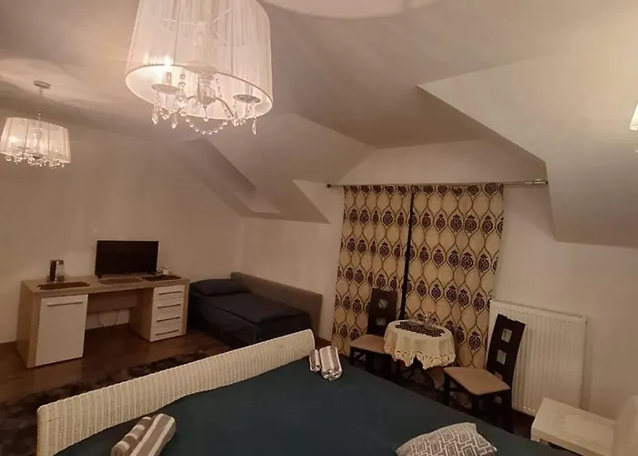 Varzob Affittacamere Varsavia