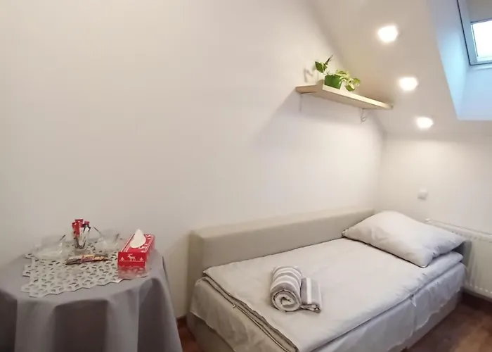 Varzob Affittacamere Varsavia